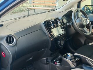2018 Nissan Note e-Power II Рестайлинг, синий, 1240000 рублей, вид 5