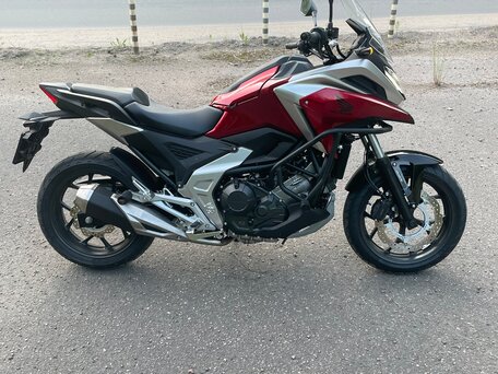 2023 Honda NC 750X, красный, 1150000 рублей, вид 5