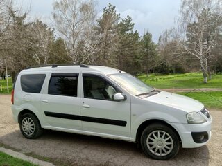 2017 Lada (ВАЗ) Largus I, белый, 825000 рублей, вид 1