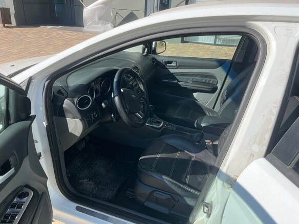 2008 Ford Focus II Рестайлинг, белый, 680000 рублей - вид 6
