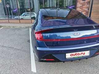 2021 Hyundai Sonata VIII (DN8), синий, 2200000 рублей, вид 4