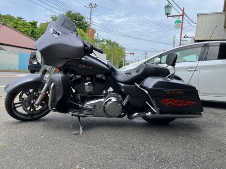 2013 Harley-Davidson Street Glide, серый, 1377000 рублей, вид 1