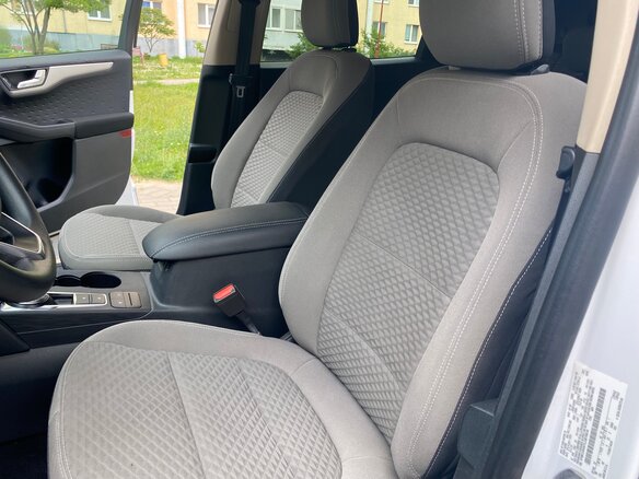 2020 Ford Escape IV, белый, 1500000 рублей - вид 19