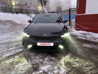 2020 Kia K5 III, серый, 2700000 рублей, вид 3