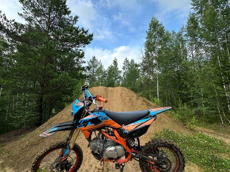 2024 Kayo Evolution YX140EM, оранжевый, 90000 рублей, вид 1