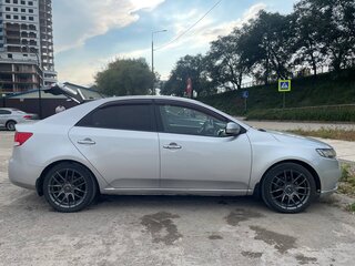 2012 Kia Cerato 6-speed II, серебристый, 920000 рублей, вид 2