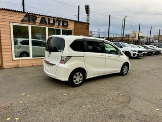 2012 Honda Freed I Рестайлинг, белый, 1159000 рублей, вид 5
