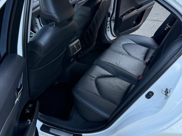 2019 Toyota Camry VIII (XV70), белый, 2750000 рублей - вид 17