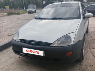 2001 Ford Focus I Рестайлинг, серебристый, 250000 рублей, вид 1
