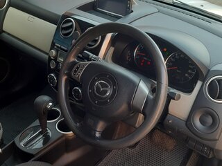 2008 Mazda Verisa, белый, 420000 рублей, вид 5
