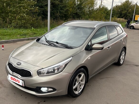 2013 Kia Ceed II, серебристый, 830000 рублей