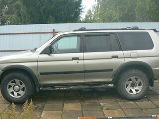 2000 Mitsubishi Montero Sport I, бежевый, 650000 рублей, вид 4