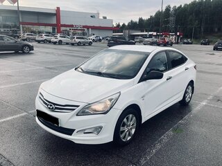2015 Hyundai Solaris I Рестайлинг, белый, 849000 рублей, вид 2