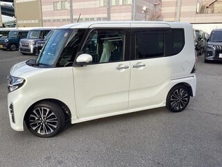 2022 Daihatsu Tanto IV Рестайлинг, белый, 800000 рублей, вид 2