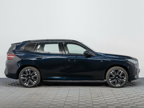 2026 BMW X3 Long 30L xDrive IV (G45/G48), чёрный, 7590000 рублей - вид 3