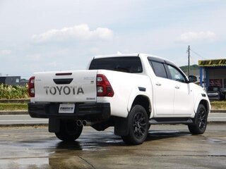 2023 Toyota Hilux VIII Рестайлинг 2, белый, 4680000 рублей, вид 5