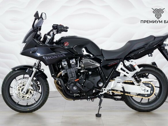 2026 Honda CB 1300, чёрный - вид 1