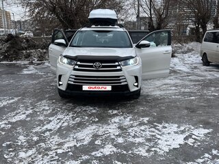 2016 Toyota Highlander III (XU50) Рестайлинг, белый, 2850000 рублей, вид 4