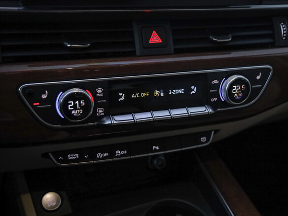 2020 Audi A4 35 TFSI V (B9) Рестайлинг, красный - вид 20