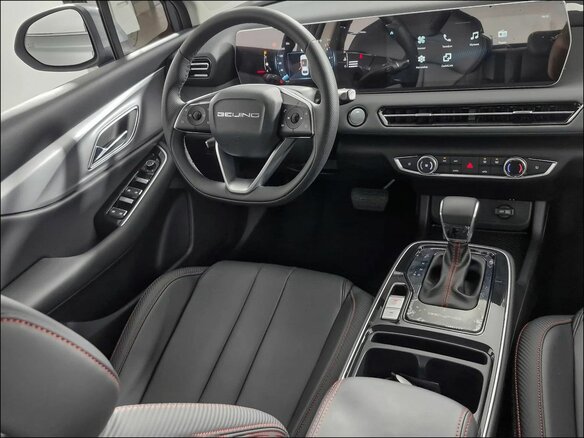 2025 BAIC U5 Plus, серый, 1890000 рублей - вид 18