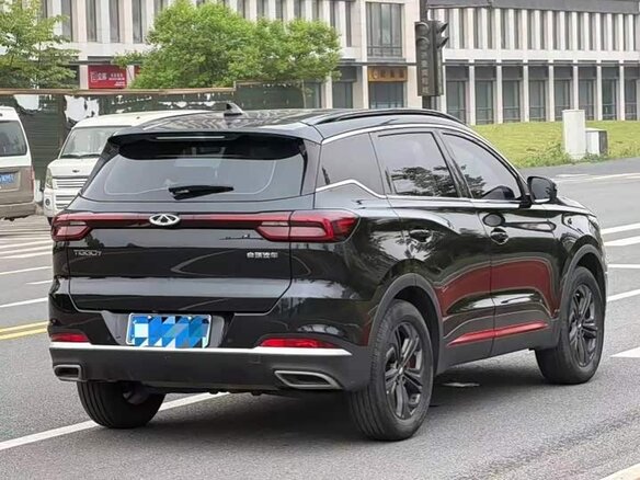 2022 Chery Tiggo 7 II, чёрный, 1130000 рублей - вид 6