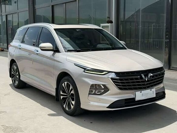 2022 Wuling Victory, бежевый, 1010000 рублей - вид 2