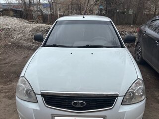 2015 Lada (ВАЗ) Priora I Рестайлинг, белый, 500000 рублей, вид 1