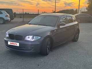 2009 BMW 1 серии 118i I (E81/E82/E87/E88) Рестайлинг, коричневый, 720000 рублей, вид 1