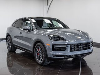 2024 Porsche Cayenne S E-Hybrid Coupé III Рестайлинг, серый, 17900000 рублей, вид 3