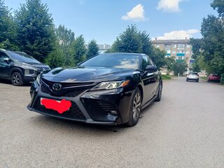 2018 Toyota Camry US Market VIII (XV70), чёрный, 2650000 рублей, вид 1