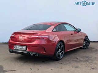 2017 Mercedes-Benz E-Класс 200 V (W213, S213, C238), красный, 2950000 рублей, вид 5