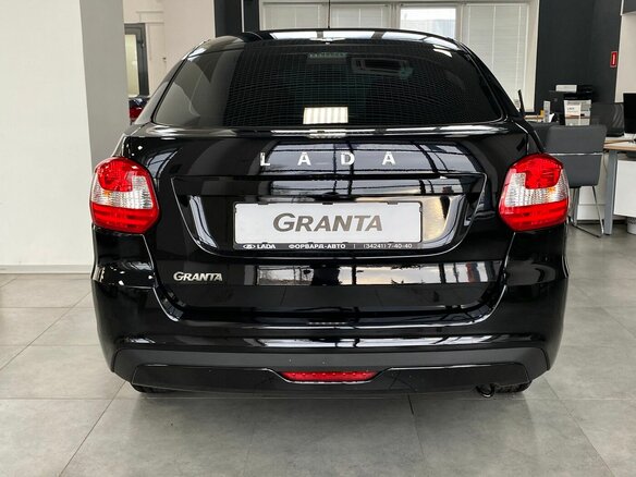 2026 Lada (ВАЗ) Granta I Рестайлинг, чёрный - вид 2