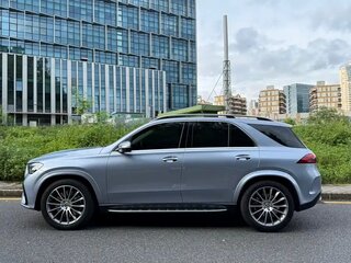 2025 Mercedes-Benz GLE 450 II (V167) Рестайлинг, серебристый, 13929096 рублей, вид 3
