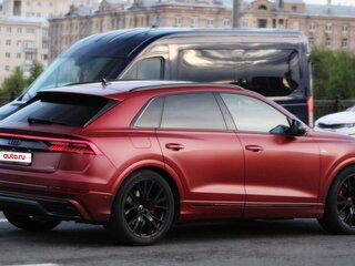 2021 Audi Q8 45 TDI I (4M), красный, 9500000 рублей, вид 4