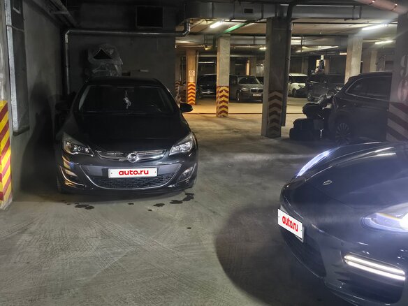 2013 Opel Astra J Рестайлинг, чёрный, 950000 рублей - вид 1