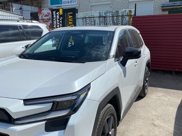 2026 Toyota RAV4 VI (XA60), белый, 4700000 рублей - вид 1