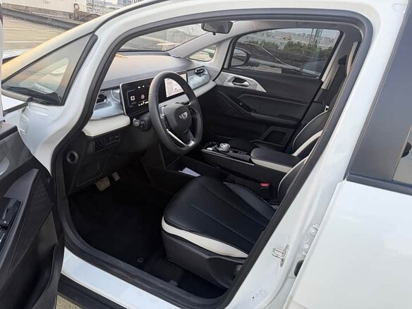 2024 Geely Geometry E 39.4 kWh, белый, 1380000 рублей - вид 6