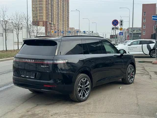 2025 Lynk & Co 900, чёрный, 8300000 рублей, вид 4
