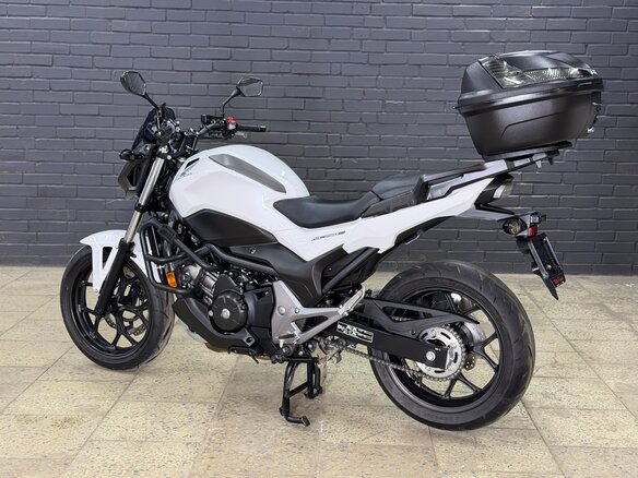 2016 Honda NC 750S, белый, 695000 рублей - вид 5