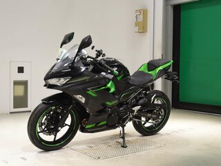 2022 Kawasaki Ninja 400, чёрный, 650000 рублей, вид 3