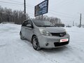 2010 Nissan Note I Рестайлинг, серебристый, 630000 рублей - вид 1
