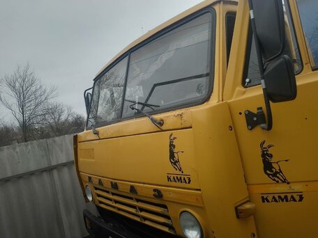 1990 КамАЗ 55102, жёлтый, 1500000 рублей, вид 3