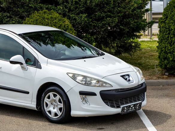 2008 Peugeot 308 I, белый, 595000 рублей - вид 7
