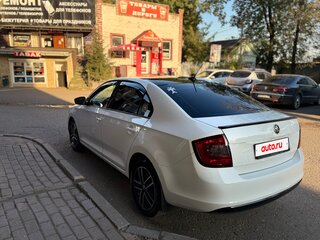 2018 Skoda Rapid I Рестайлинг, белый, 900000 рублей, вид 5