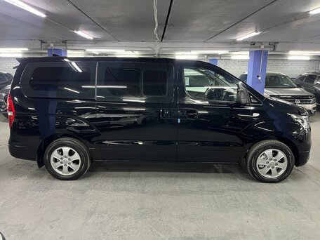 2019 Hyundai Grand Starex I Рестайлинг 2, чёрный, 3750000 рублей, вид 4