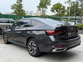 2022 Volkswagen Sagitar III Рестайлинг, серый, 1840000 рублей, вид 3