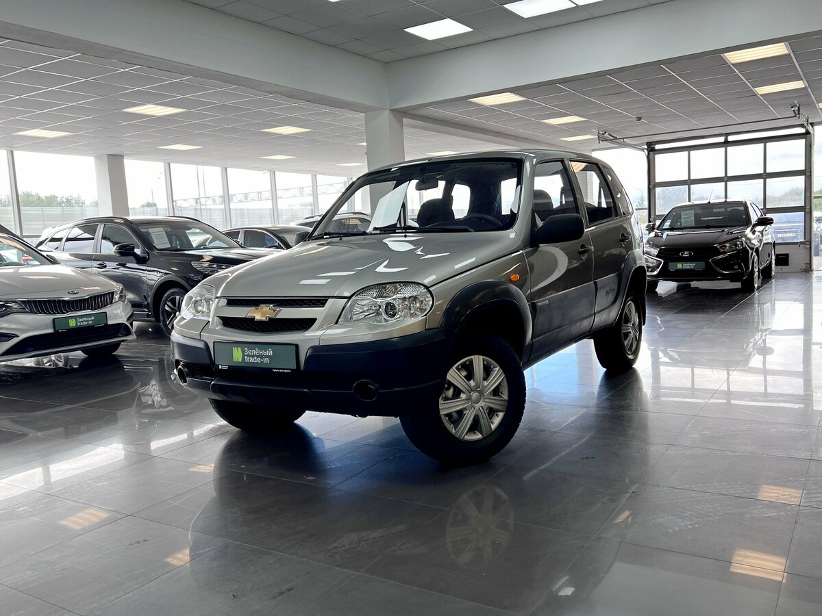 Открыть фотографии: Chevrolet Niva I Рестайлинг