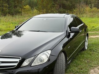 2010 Mercedes-Benz E-Класс 200 5G-Tronic IV (W212, S212, C207), чёрный, 1400000 рублей, вид 2