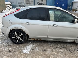 2008 Ford Focus II Рестайлинг, серебристый, 300000 рублей, вид 5