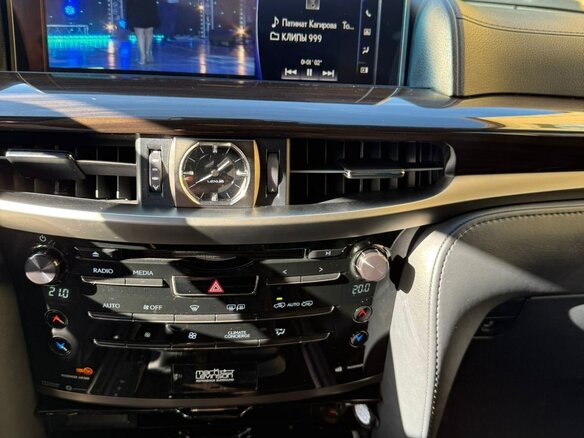2018 Lexus LX 570 III Рестайлинг 2, чёрный, 7200000 рублей - вид 9